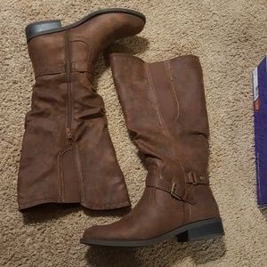 Ladies boots